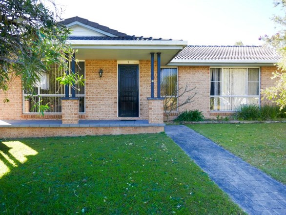 1/3 Mayfair Place, Forster NSW 2428