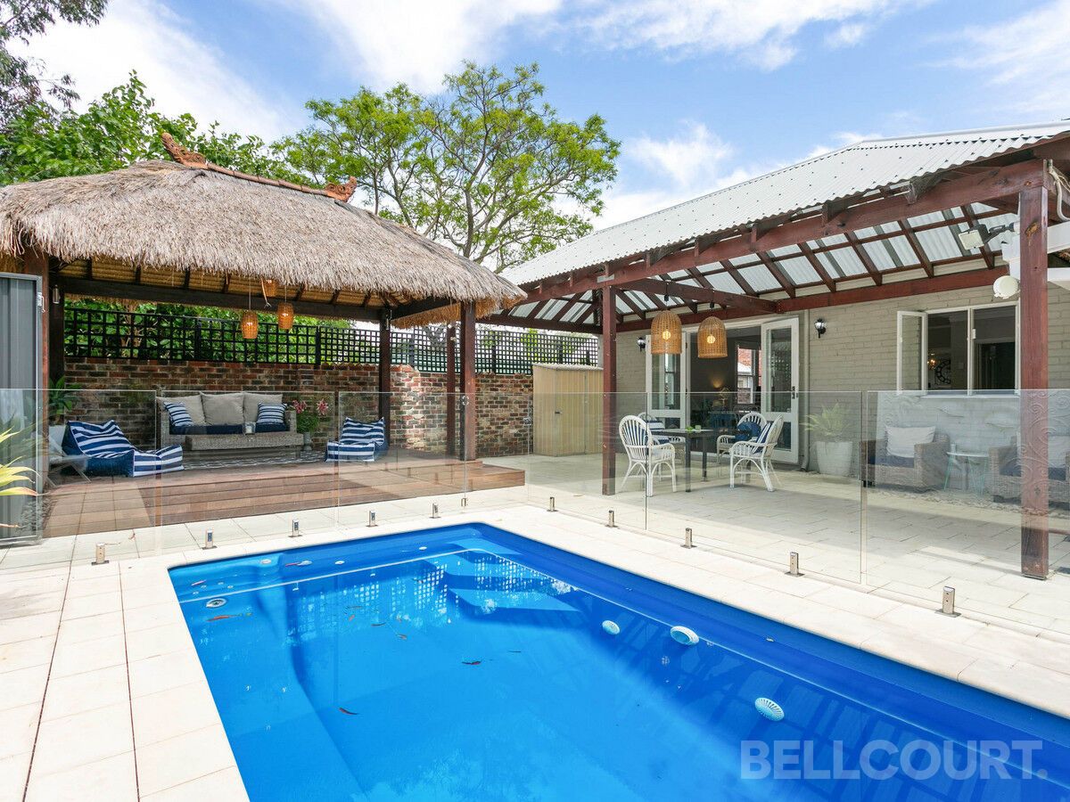 4 bedrooms House in 10 Cantle Street PERTH WA, 6000