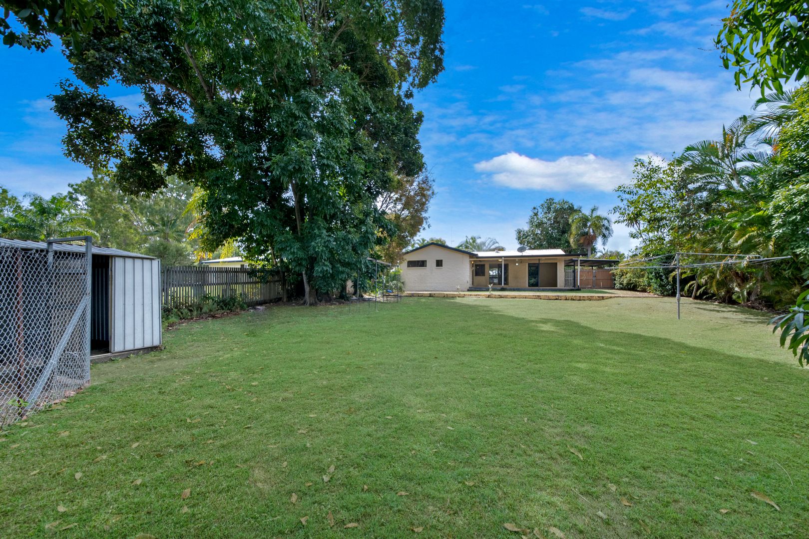 4 Lotus ct, Bushland Beach QLD 4818, Image 2