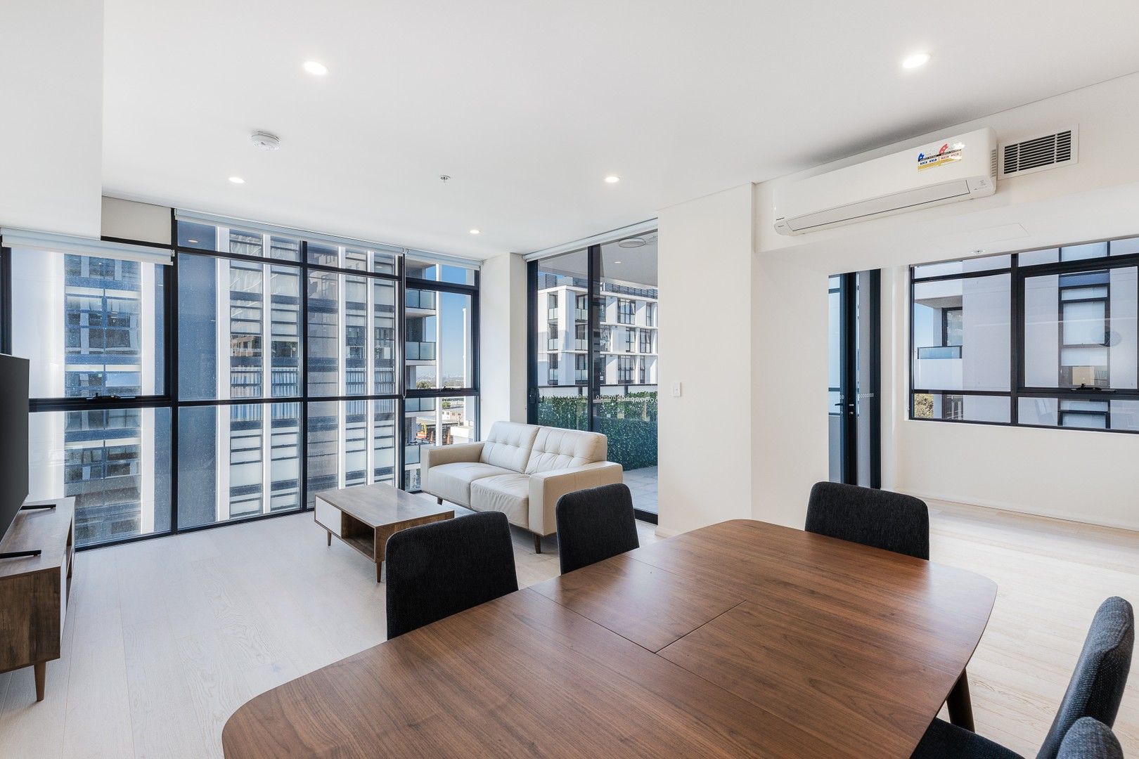 2 bedrooms Apartment / Unit / Flat in 317/6 Village Place KIRRAWEE NSW, 2232