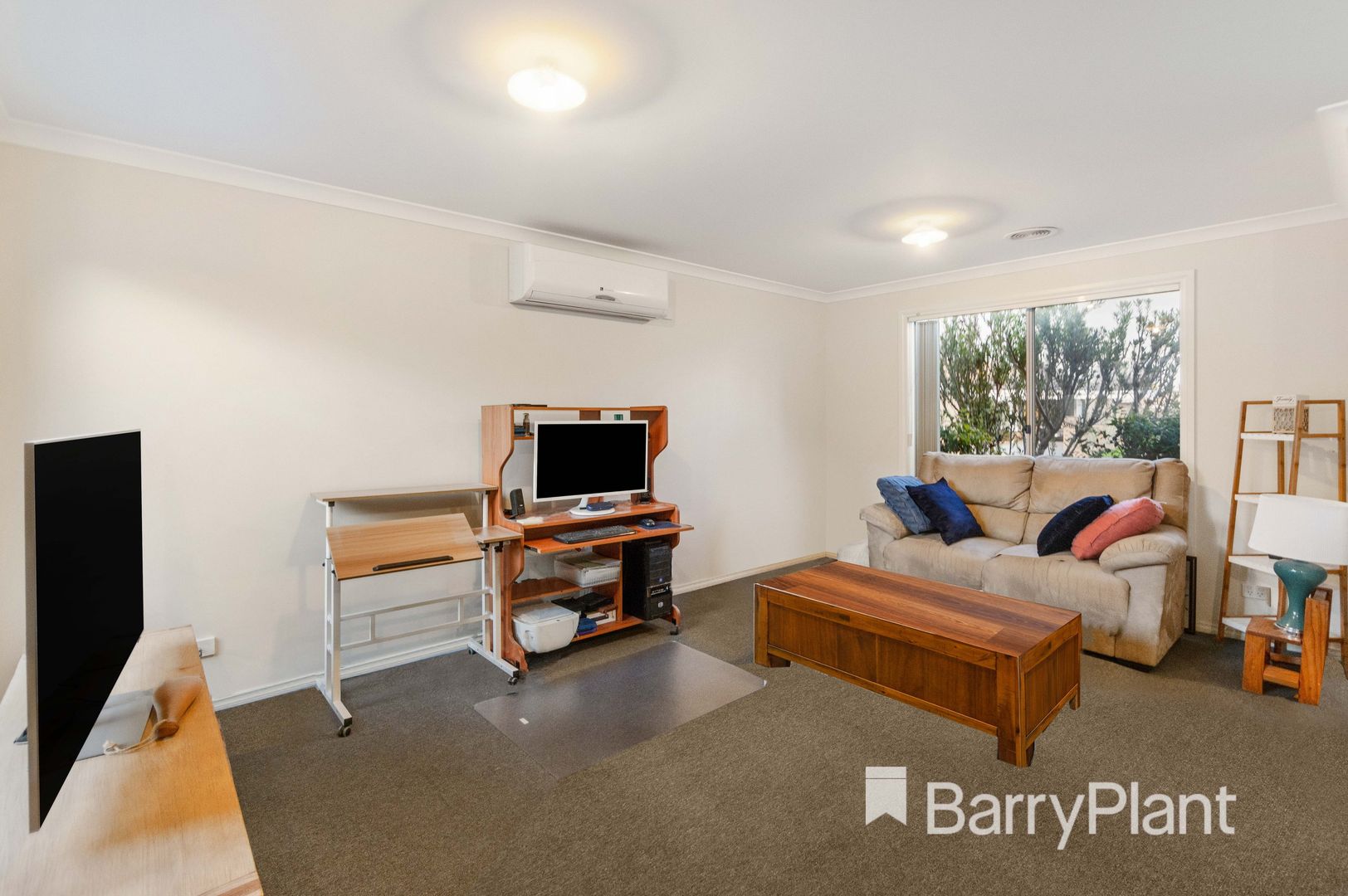 2/22 Francis Street, Werribee VIC 3030, Image 2