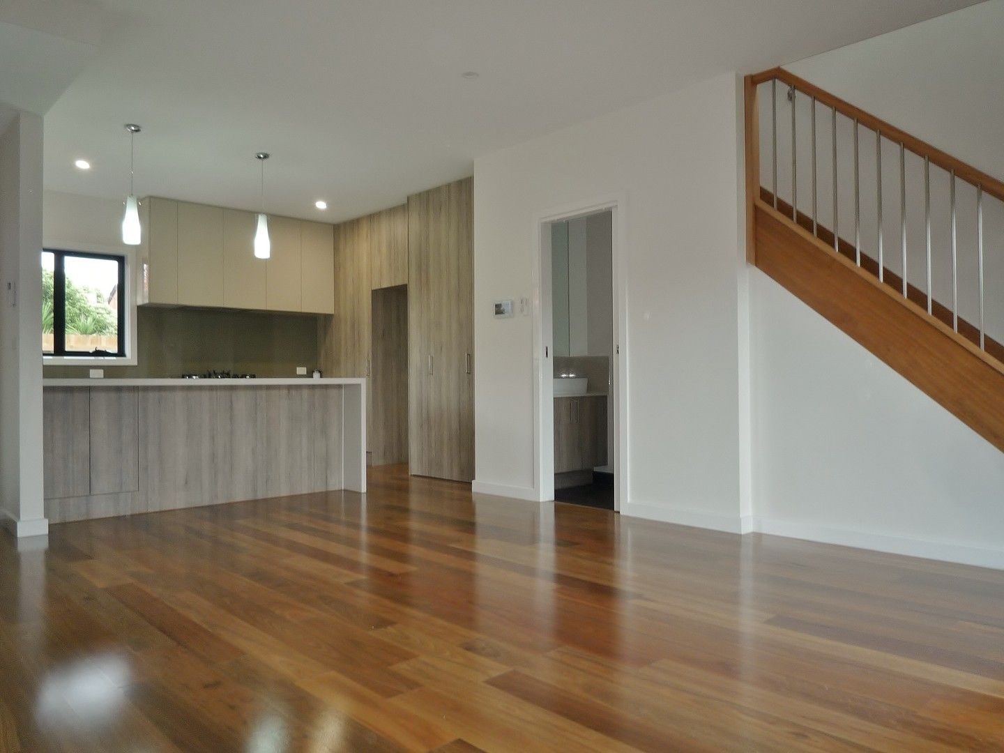 3 bedrooms Apartment / Unit / Flat in 2/3 Charles Street HADFIELD VIC, 3046