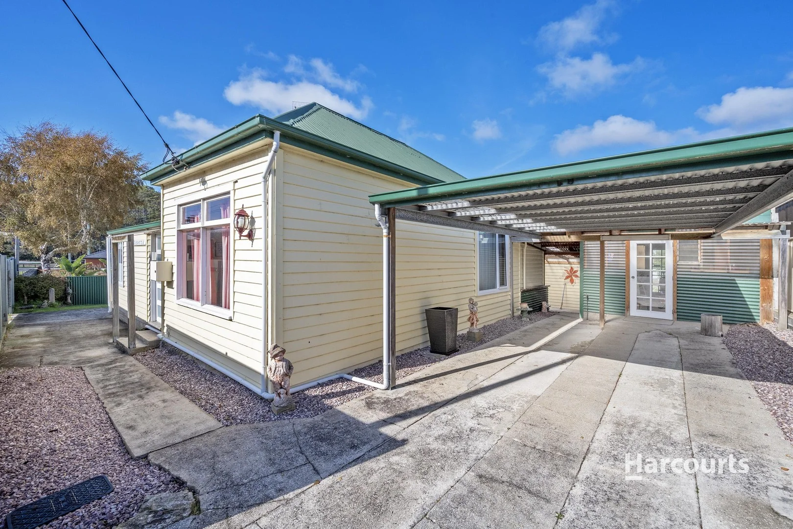 2B Simpson Street, Somerset TAS 7322