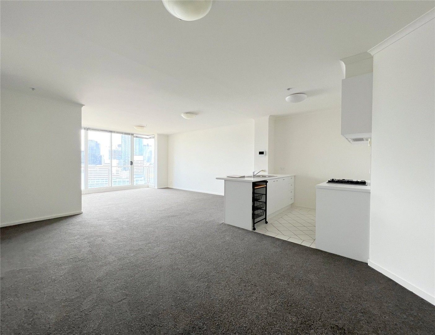2 bedrooms Apartment / Unit / Flat in 176/79 Whiteman Street SOUTHBANK VIC, 3006