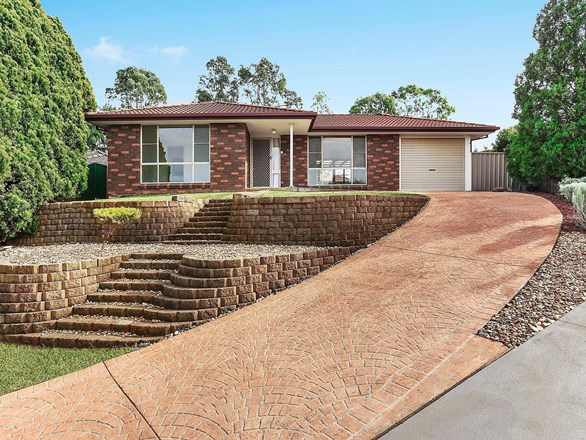 9 Hannah Place, Mount Annan NSW 2567