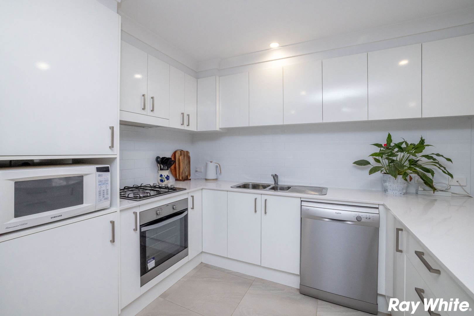 2/142 South Street, Tuncurry NSW 2428, Image 2