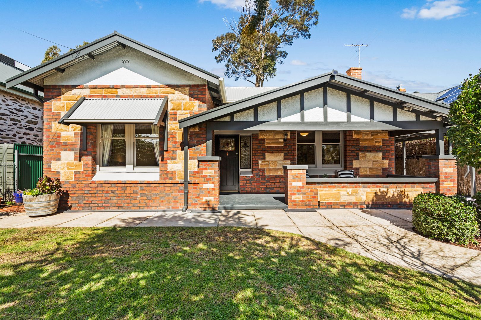 22 Monmouth Road, Westbourne Par Property History & Address Research