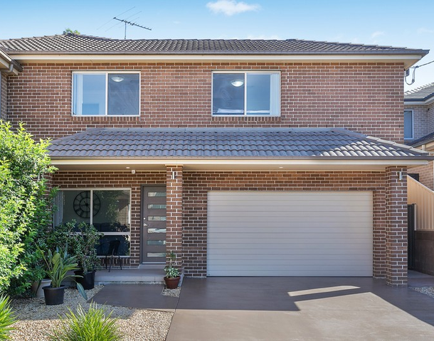 86 Carnavon Crescent, Georges Hall NSW 2198