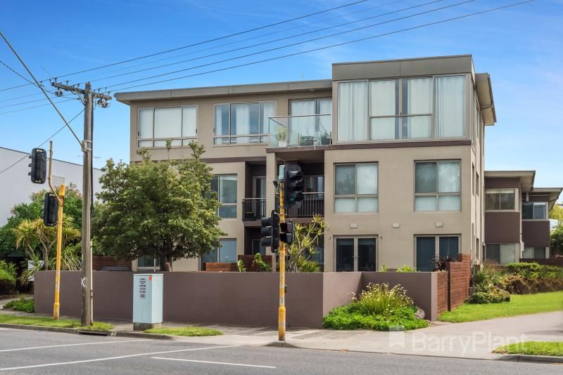 8/70 Beach Road, Mentone VIC 3194