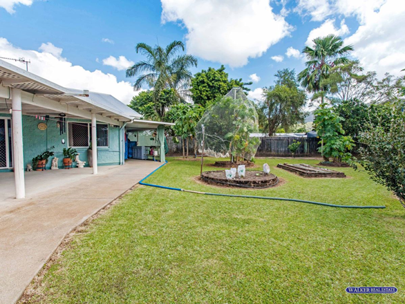 11 Pera Close, Bentley Park QLD 4869