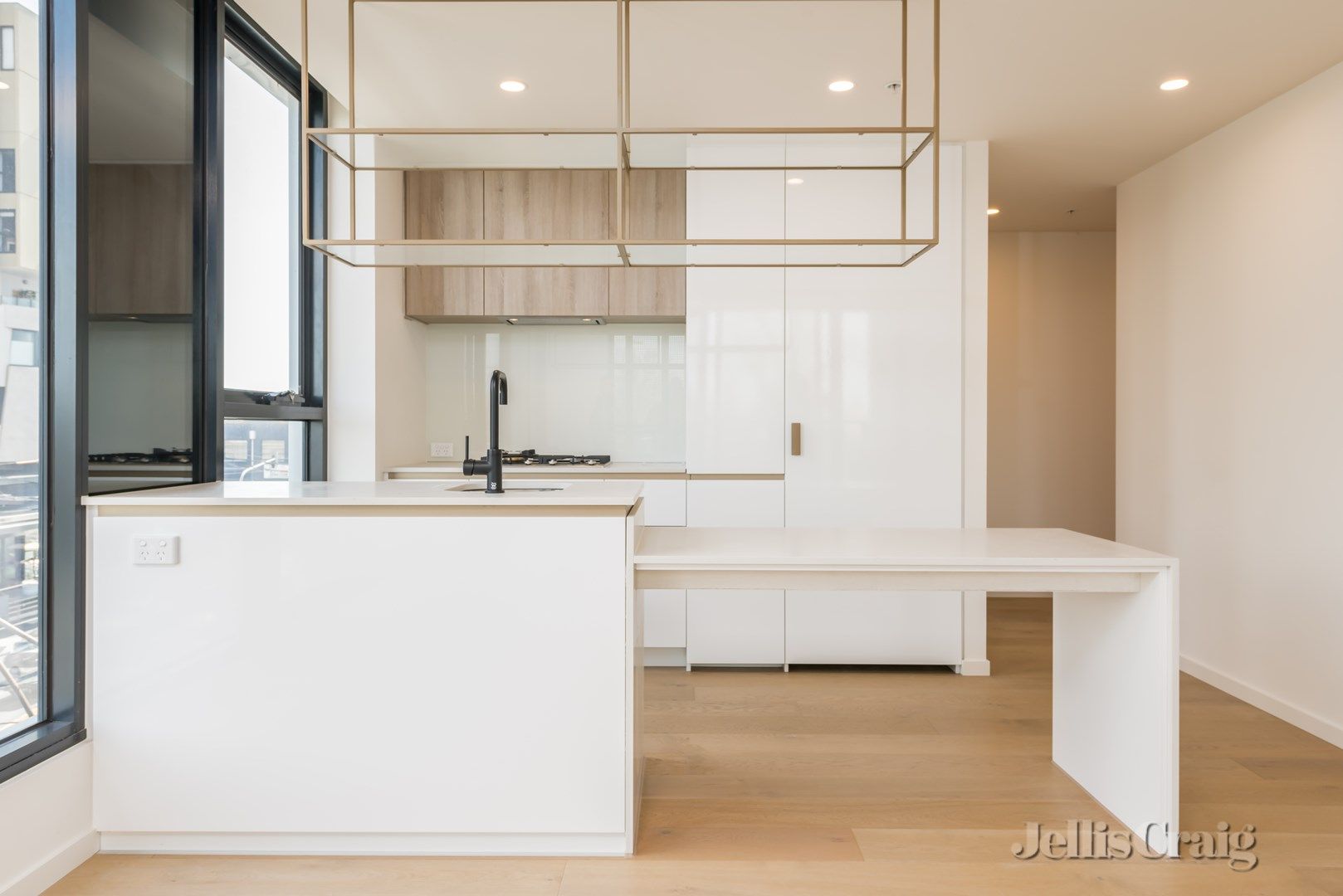 2 bedrooms Apartment / Unit / Flat in 207/8 Lygon Street BRUNSWICK EAST VIC, 3057