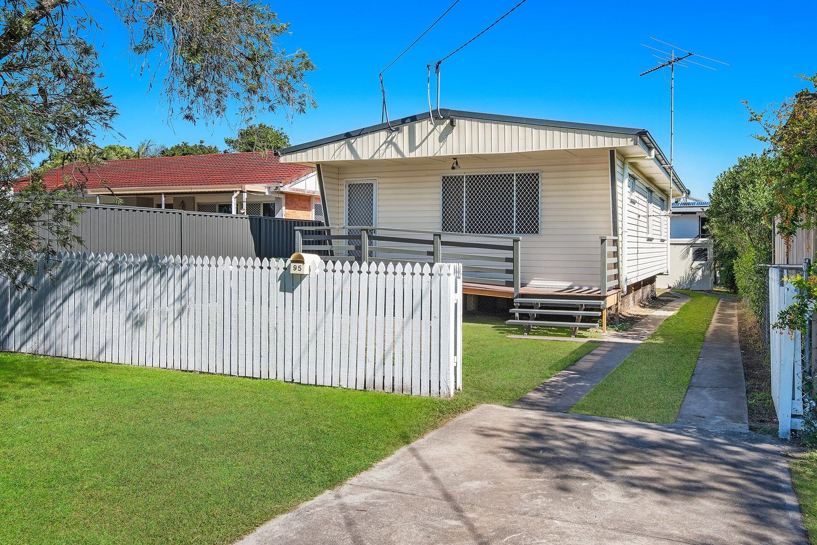 95 Dover Road, Redcliffe QLD 4020, Image 0