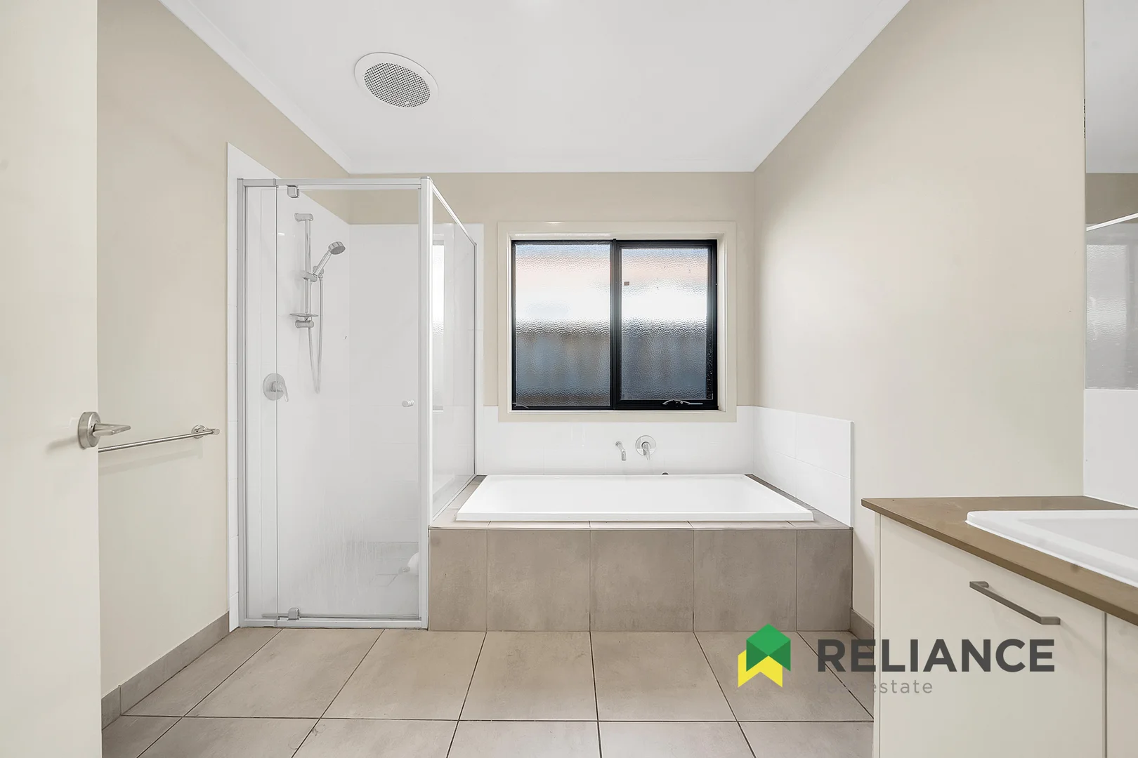 Additional image 10 of 27 Showbridge Way, Werribee VIC 3030