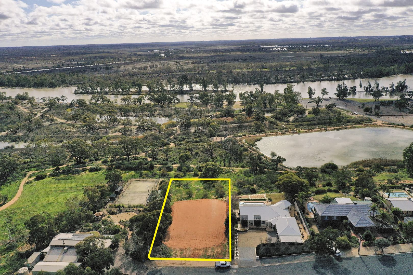 29 Hilltop Drive, Loxton SA 5333, Image 2