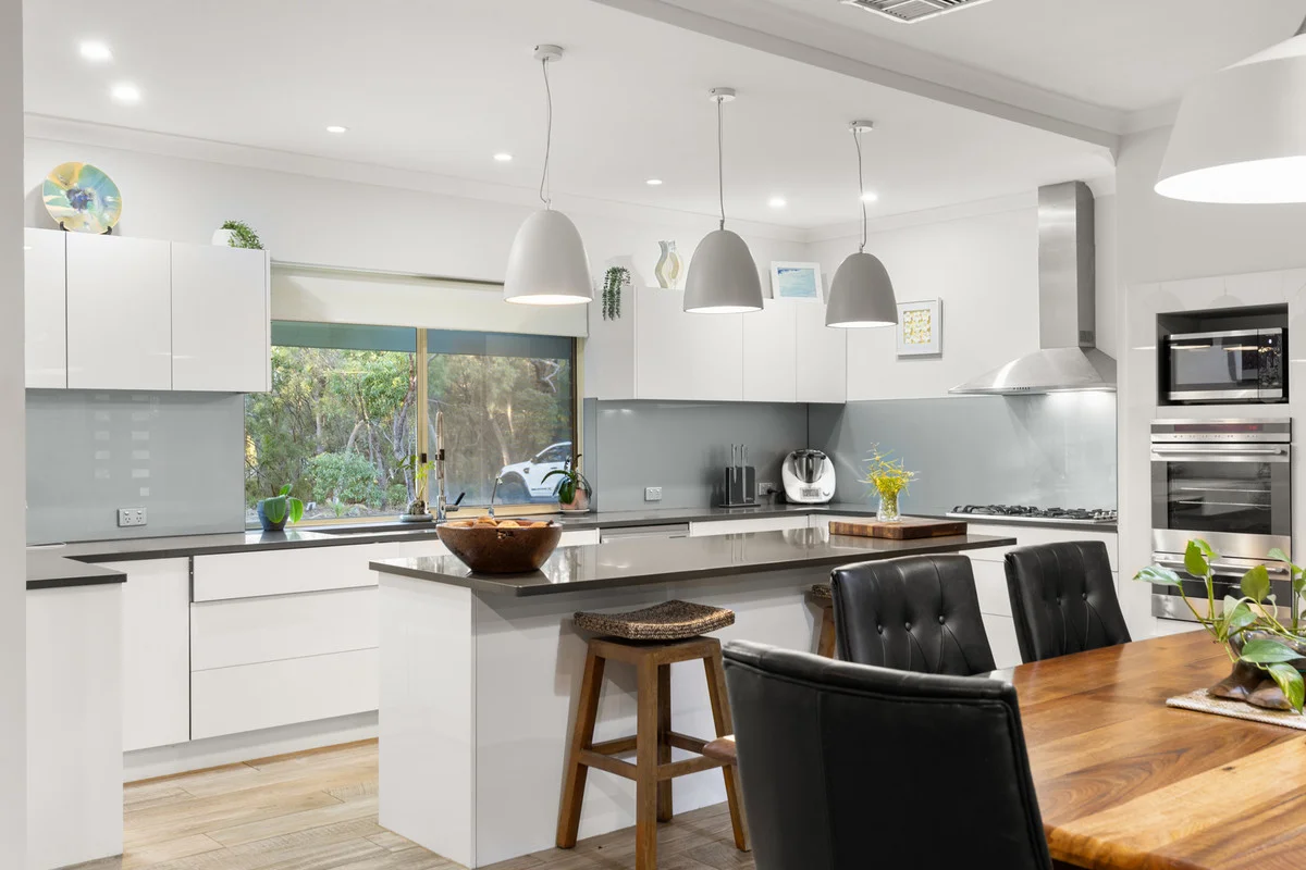 Additional image 11 of 33 Tuart Close, Stake Hill WA 6181