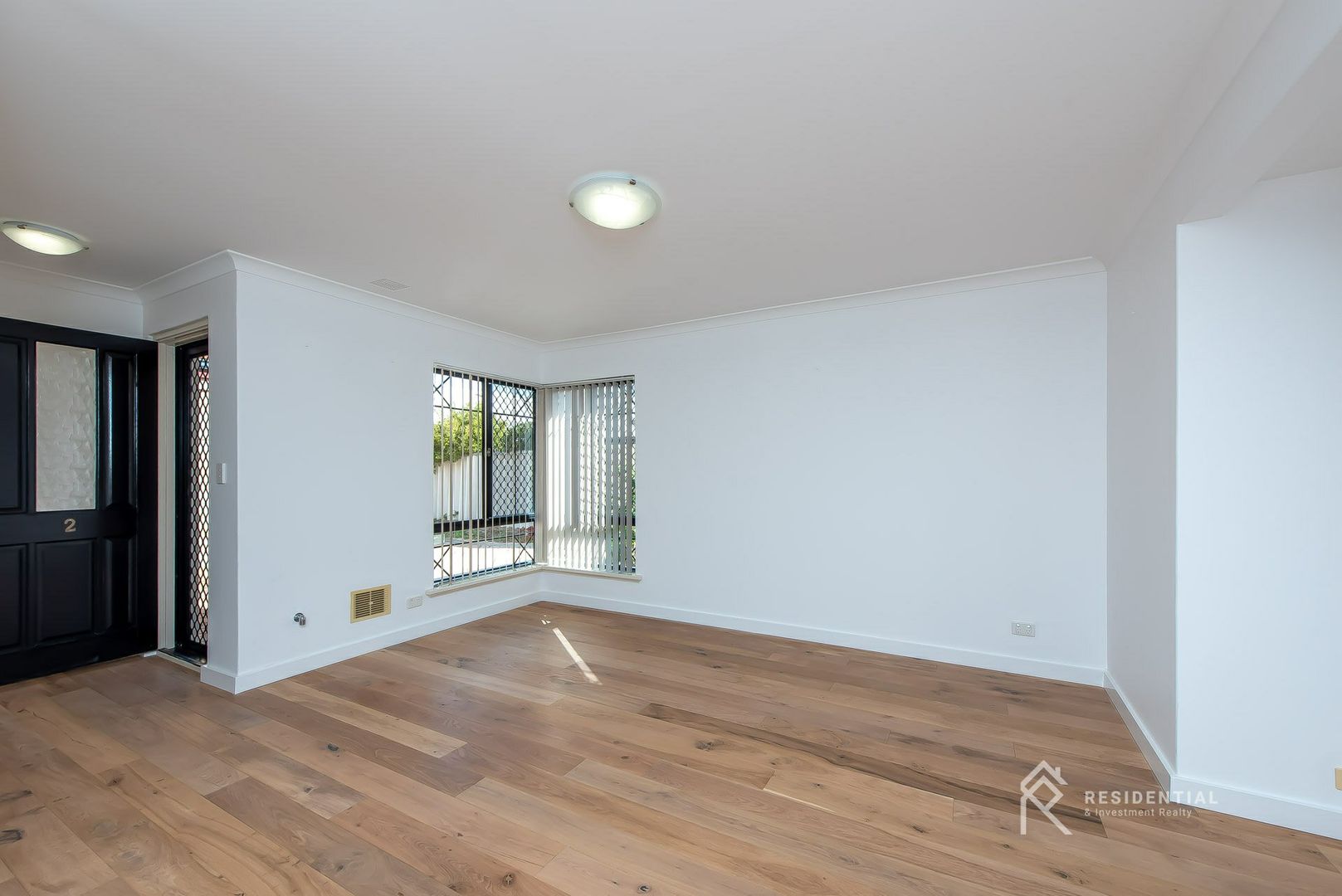 2/32 Eden Street, Innaloo WA 6018, Image 1