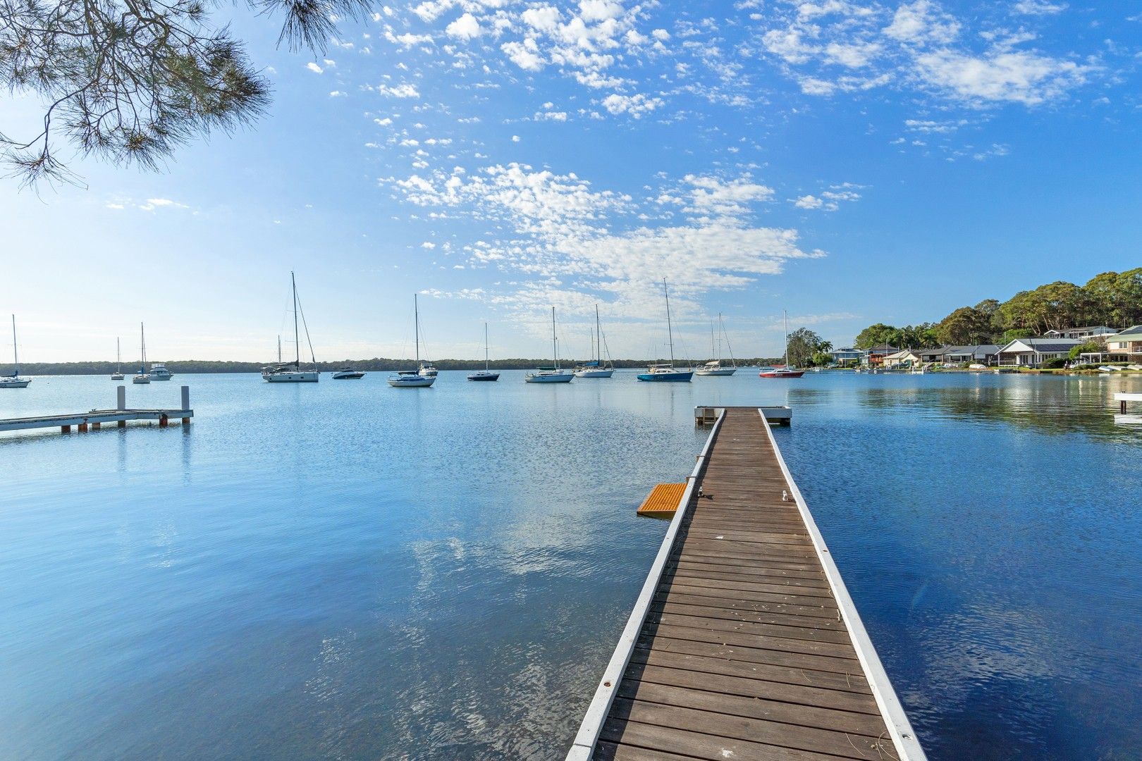4 bedrooms House in 105 Sunshine Parade SUNSHINE NSW, 2264