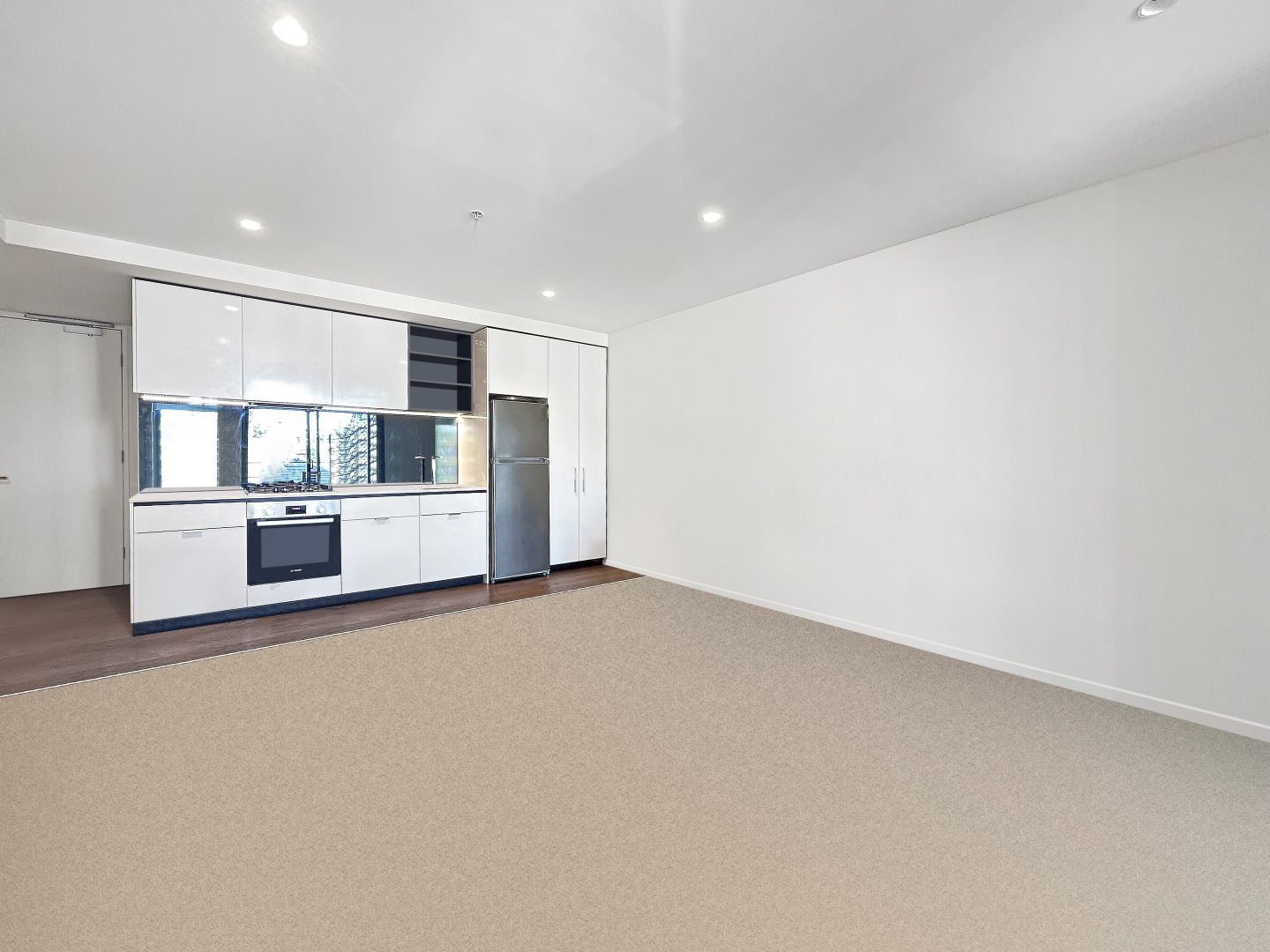 204/21-23 Plenty Road, Bundoora VIC 3083, Image 2