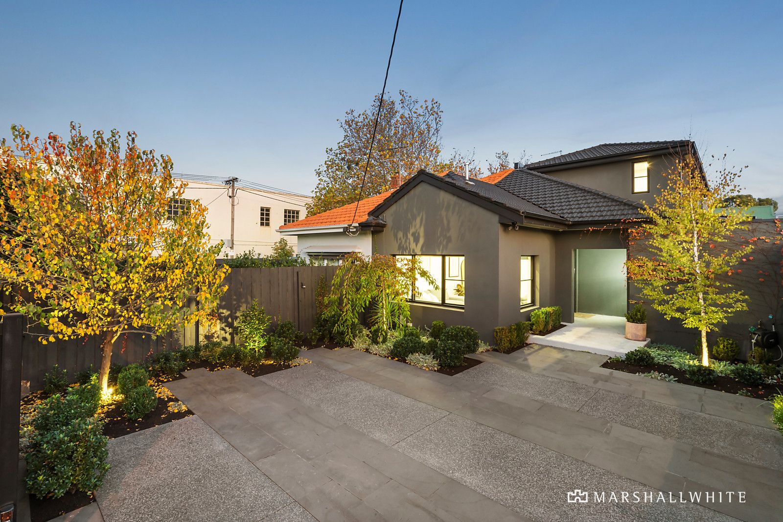 4 bedrooms House in 146 Waverley Road MALVERN EAST VIC, 3145