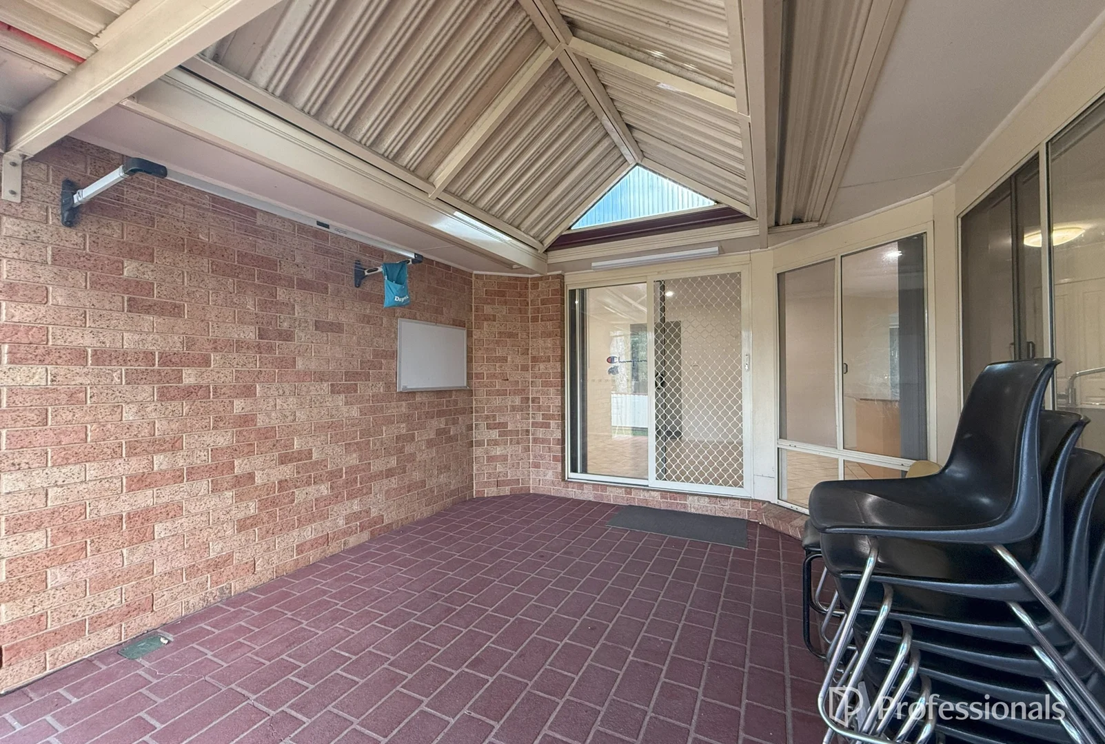 Additional image 8 of 2 Lloyd Place, Casula NSW 2170