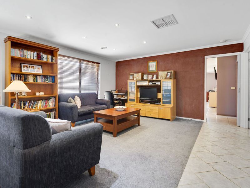 7 Forbes Place, Hastings VIC 3915, Image 2