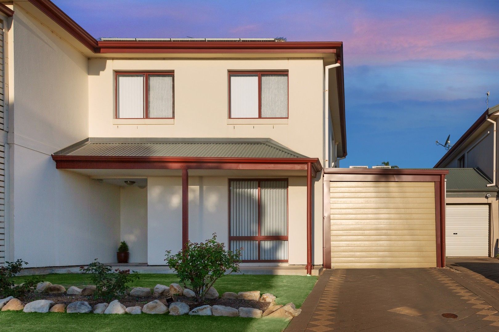 3 bedrooms House in 8 St Vincents Ave HALLETT COVE SA, 5158