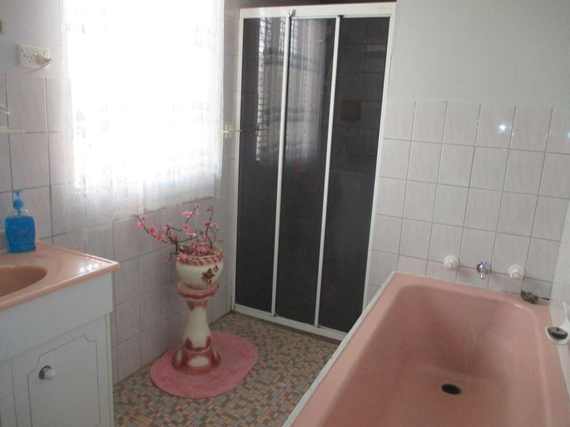 335 Morish St, Broken Hill NSW 2880, Image 2