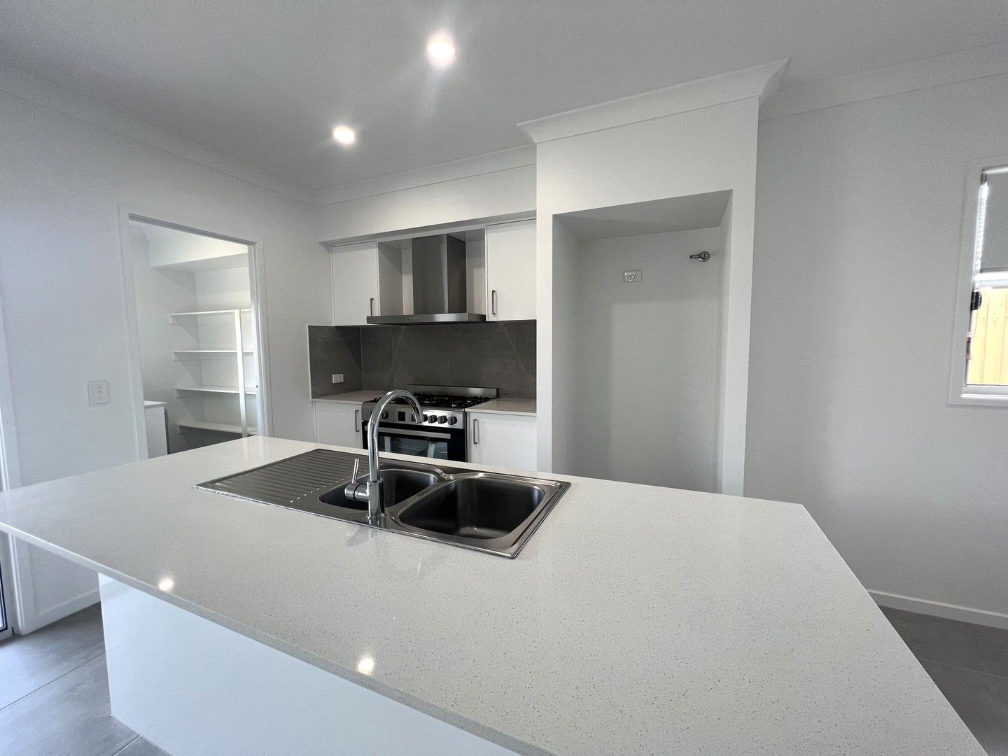 4 bedrooms House in 48 Belle Parade RIPLEY QLD, 4306