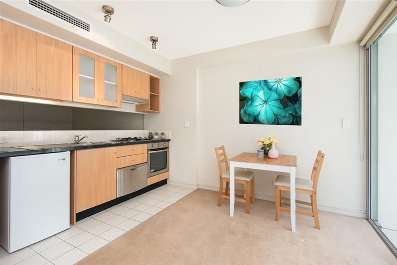 1804/77 Berry Street, North Sydney NSW 2060, Image 2