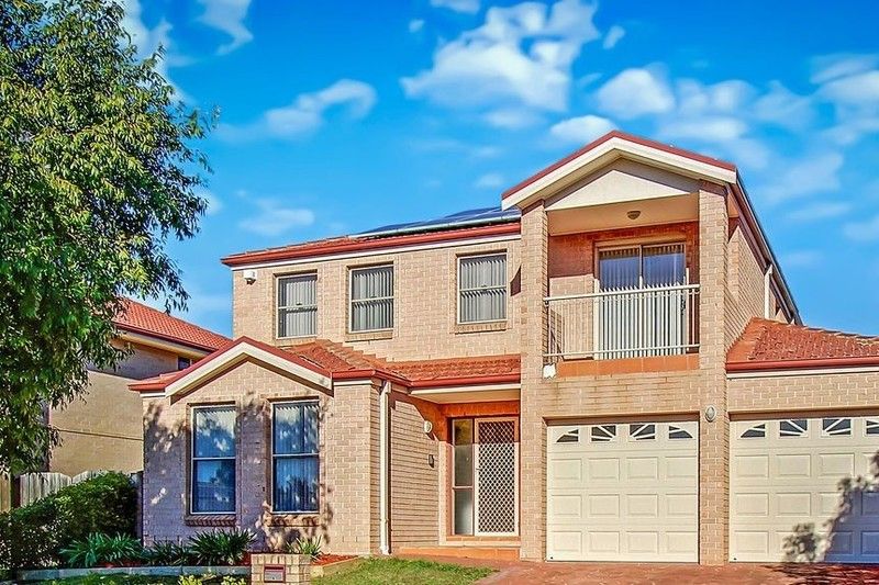 5 bedrooms House in 17 Keele Street STANHOPE GARDENS NSW, 2768