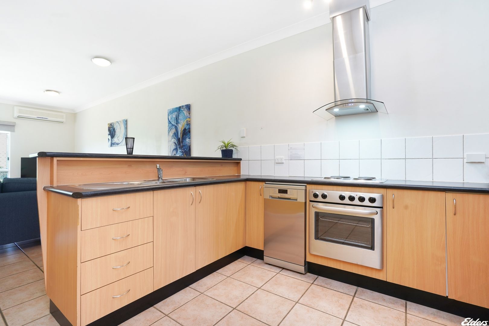 2/1 Protea Court, Rosebery NT 0832, Image 2