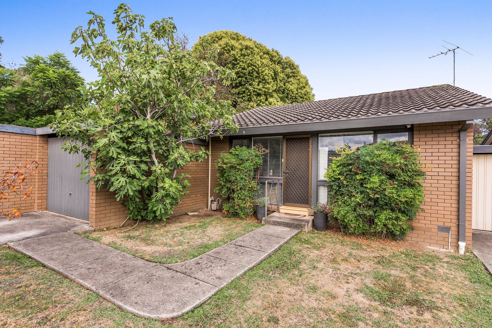 1 bedrooms Apartment / Unit / Flat in 2/6 Cullis Parade BAYSWATER VIC, 3153