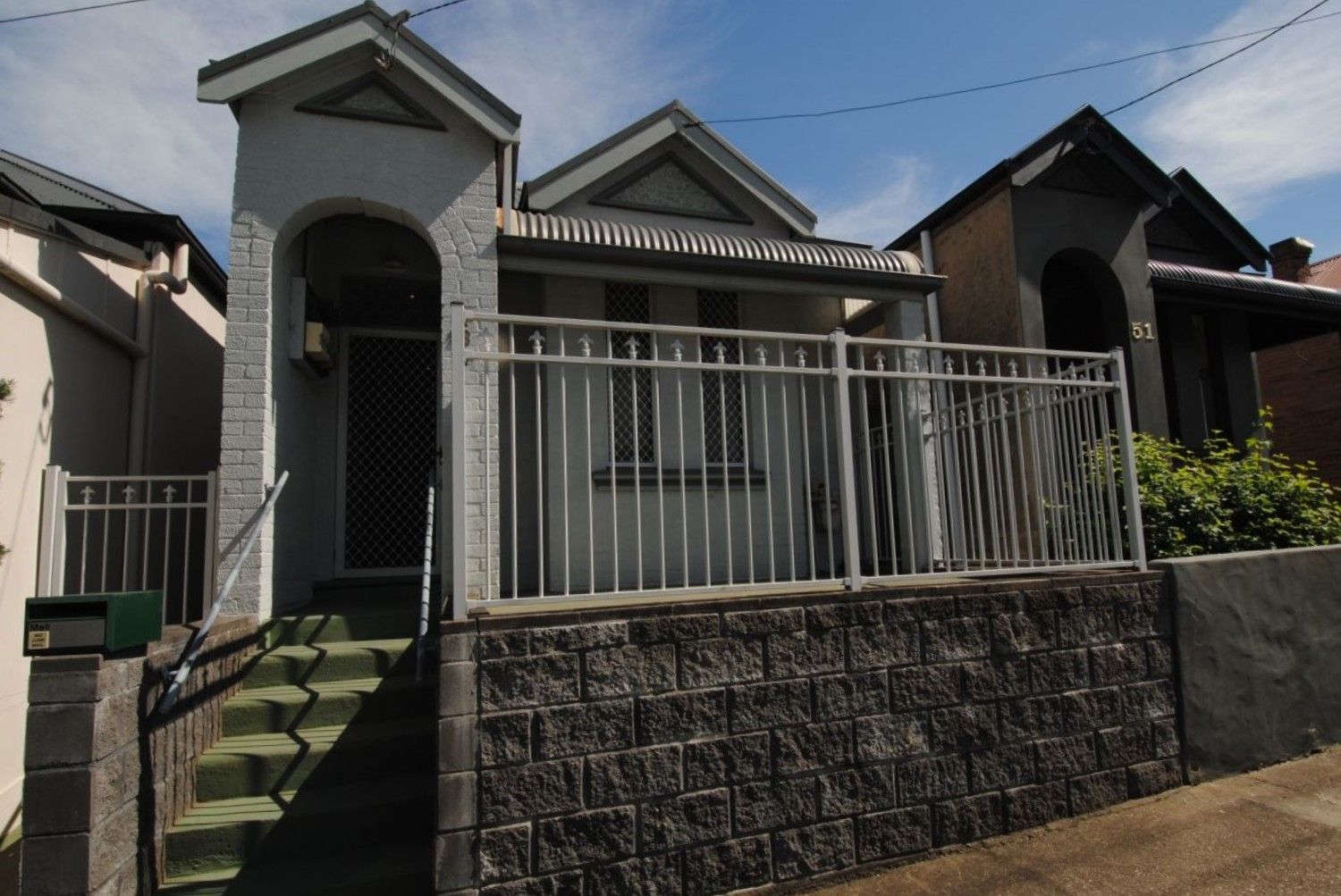 2 bedrooms House in 53 Railway Parade LITHGOW NSW, 2790