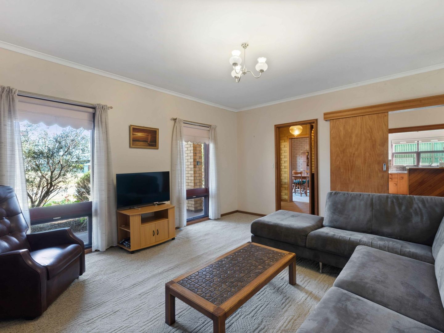 8 Menkens Street, Fulham Gardens SA 5024, Image 1