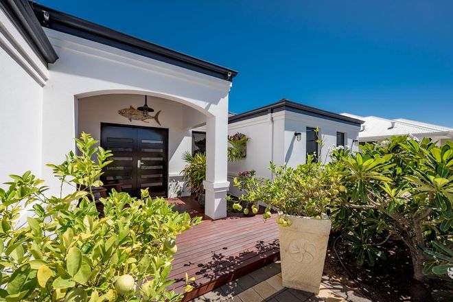 Picture of 140 Glenfield Beach Drive, GLENFIELD WA 6532