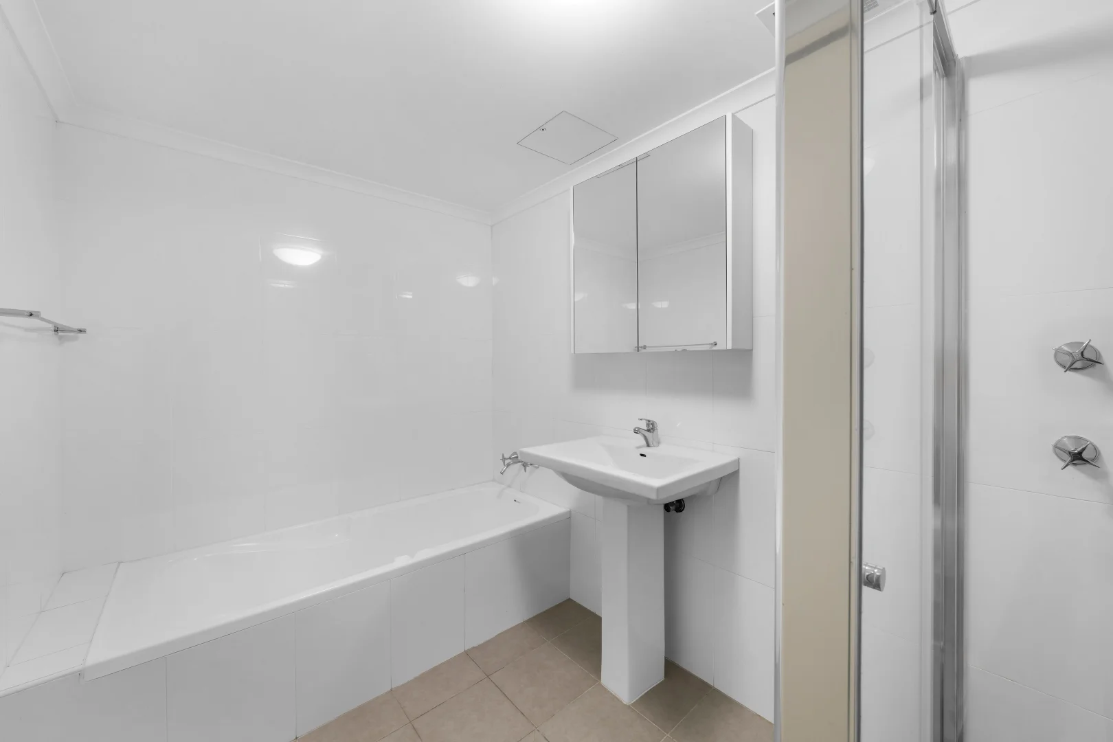 5/237 Cope Street, Waterloo NSW 2017 - Apartment For Rent | Domain