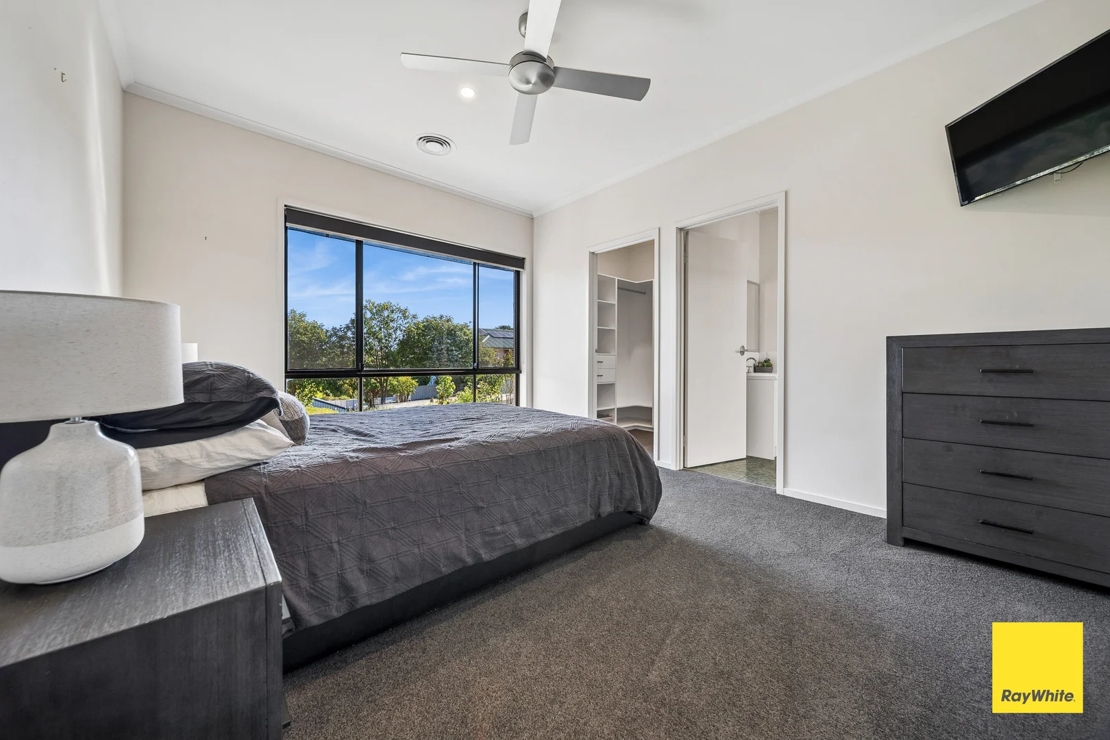 Additional image 10 of 43 Broad Parade, Spring Gully VIC 3550
