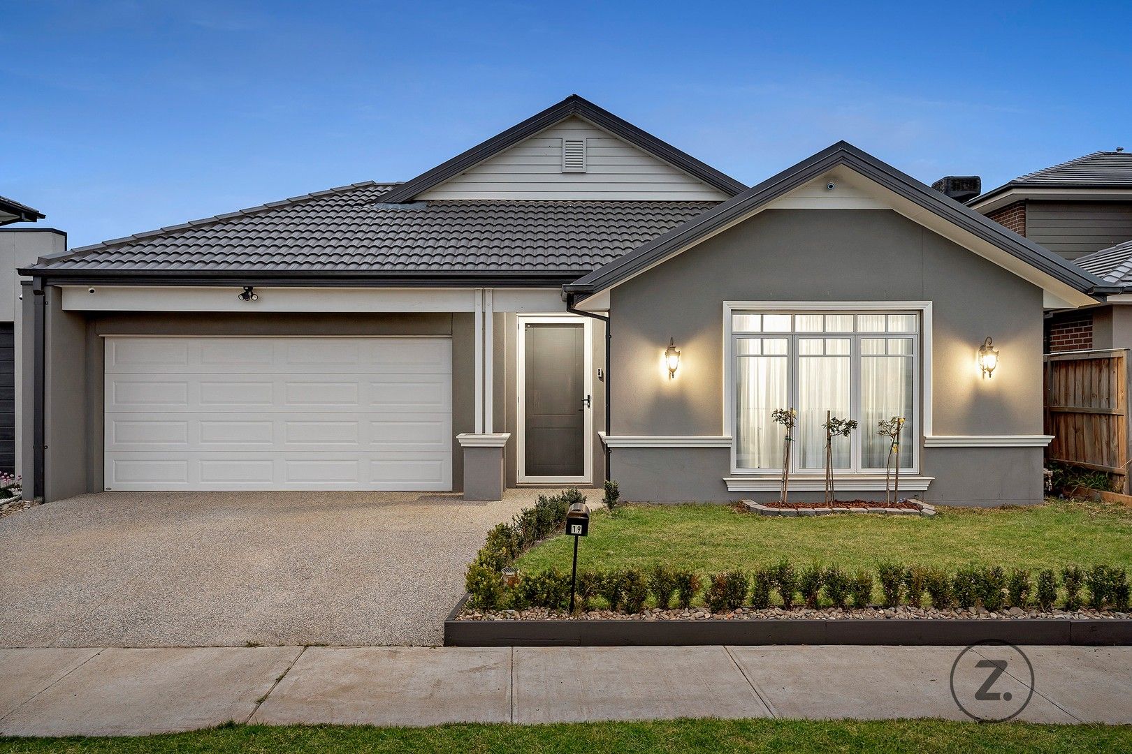 5 bedrooms House in 19 Eaglemont Way WERRIBEE VIC, 3030