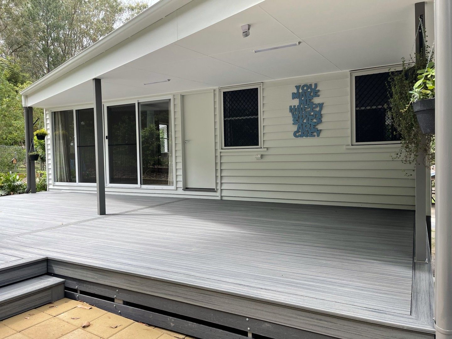 3 bedrooms House in 6 Littles Road GLASS HOUSE MOUNTAINS QLD, 4518