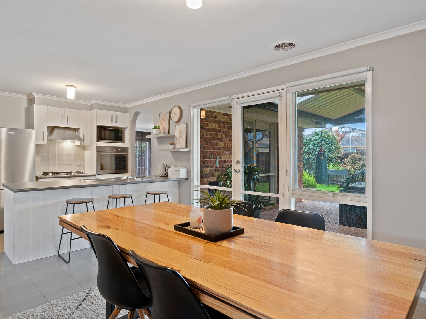 6 Dulcify Court, Harkness VIC 3337, Image 2