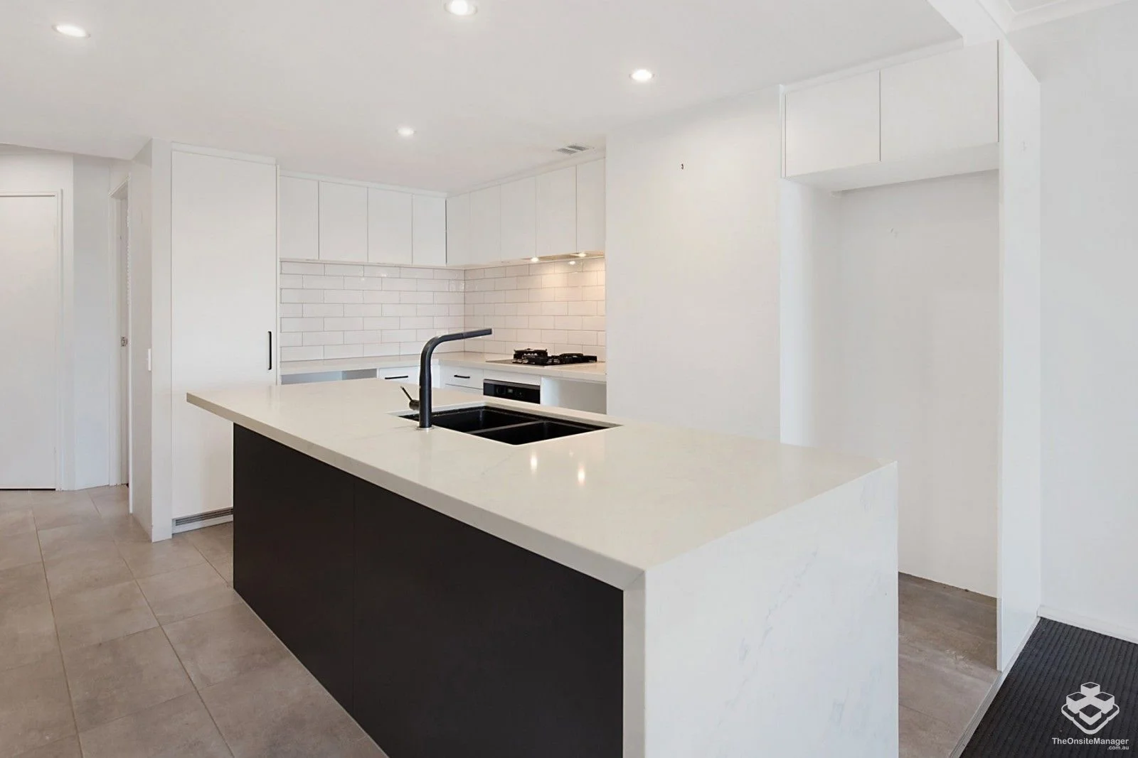 Additional image 2 of ID:21173981/39 Vernon Terrace, Teneriffe QLD 4005