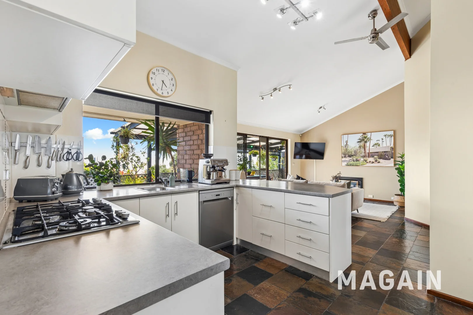 Additional image 13 of 19 Kodaro Road, Hallett Cove SA 5158