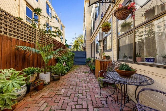 Picture of 2/45 Alexandra Street, ST KILDA EAST VIC 3183