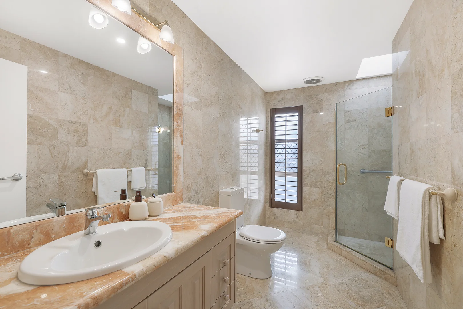 Additional image 16 of 102 Commodore Drive, Paradise Waters QLD 4217