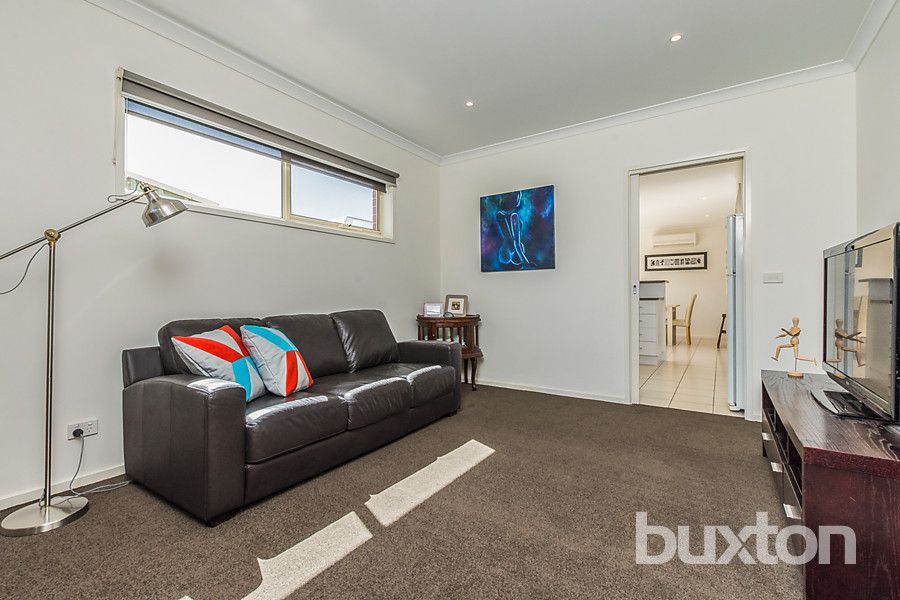 2/7-9 Fraser Street, Herne Hill VIC 3218, Image 1