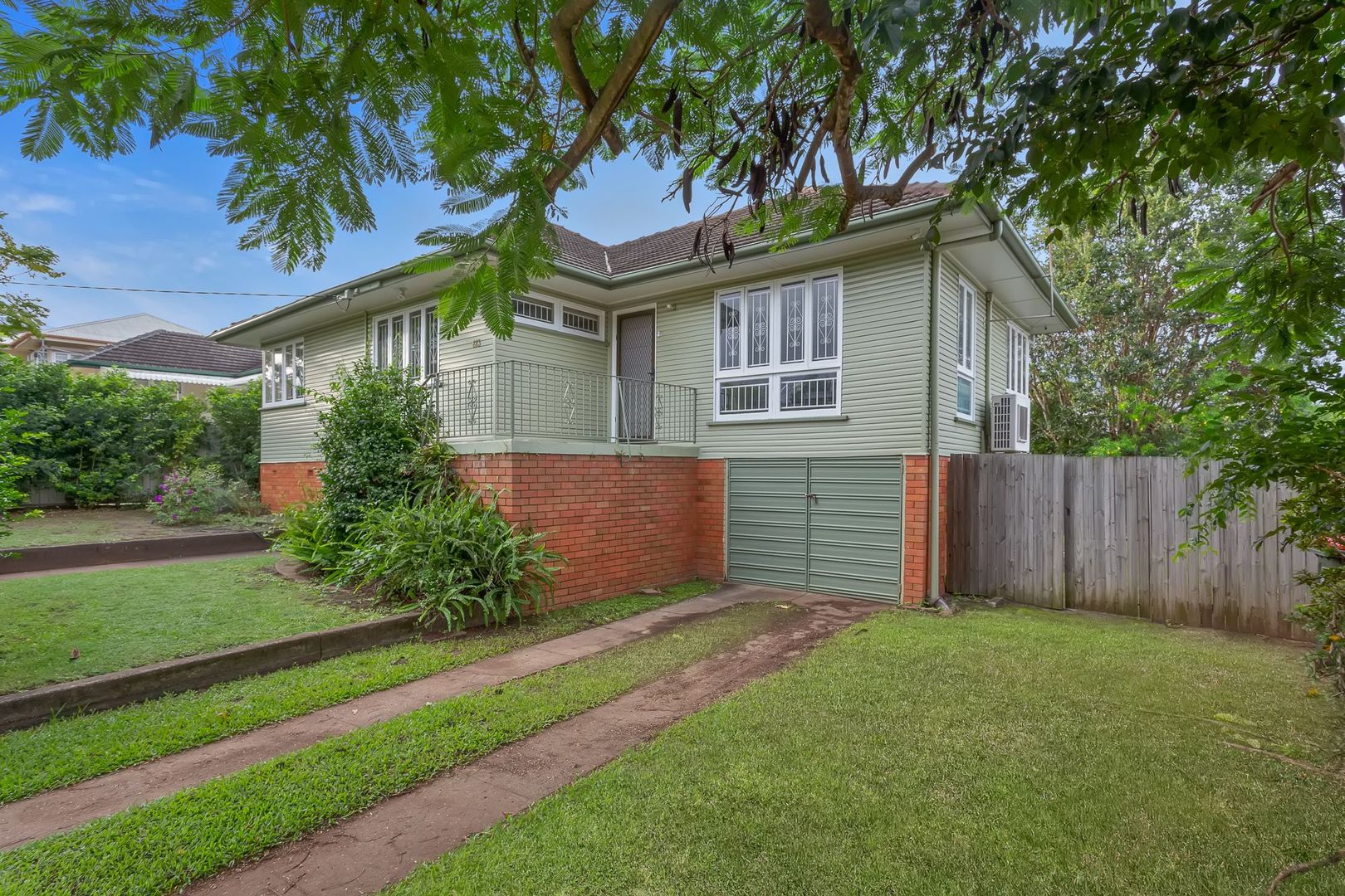 613 Robinson Road West, Aspley Property History & Address Research