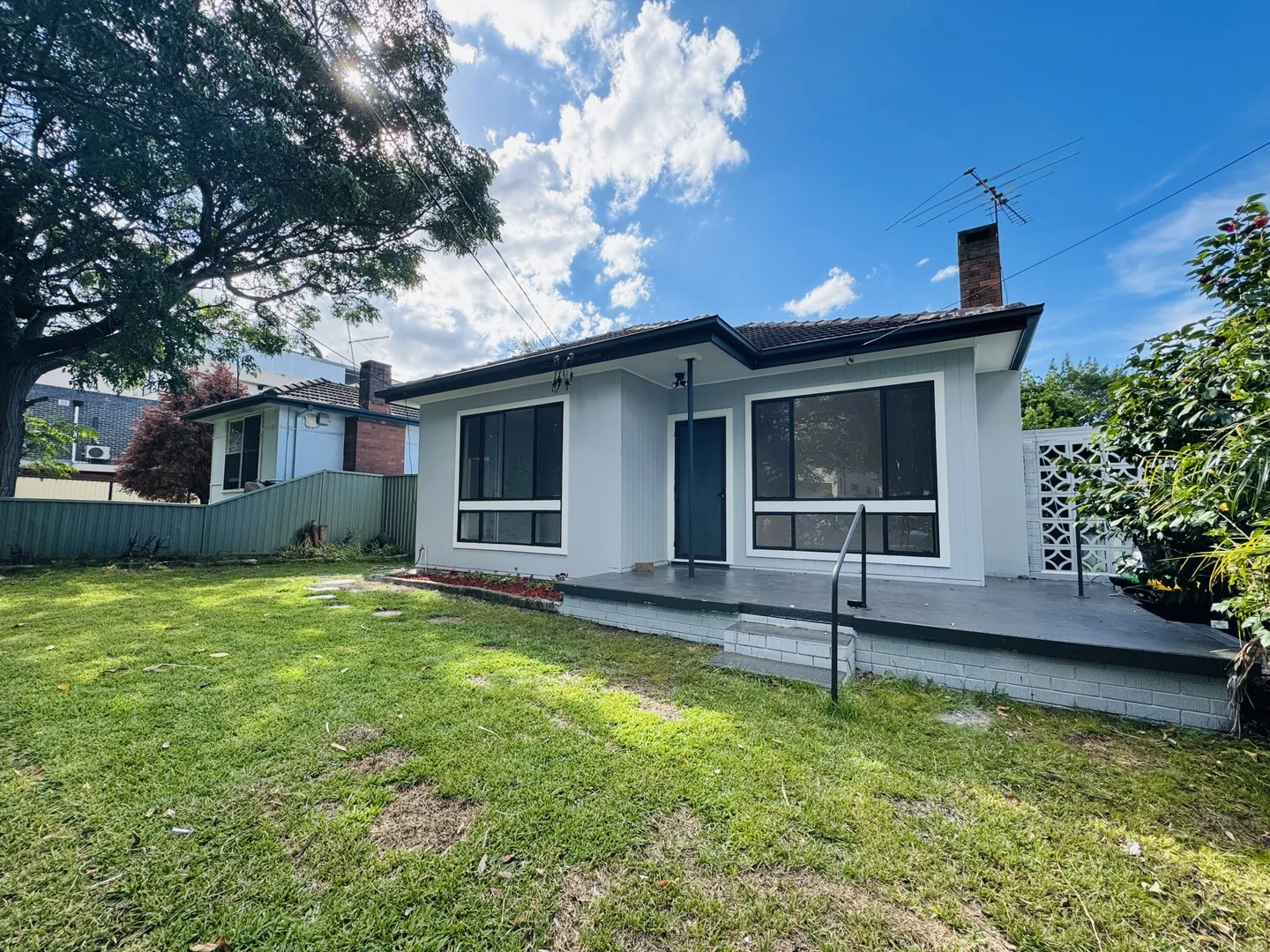 Primary image of 36 Lawrence Street, Peakhurst NSW 2210