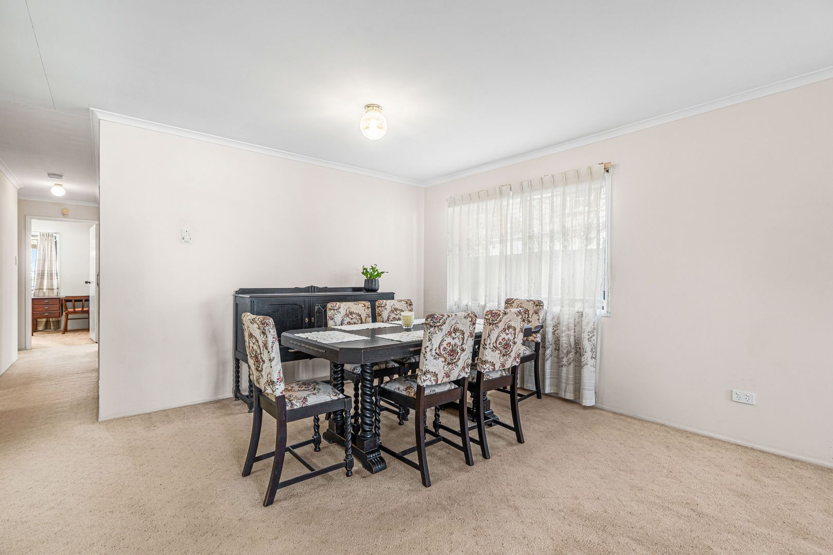 8 Carlton Terrace, Wynnum QLD 4178, Image 2