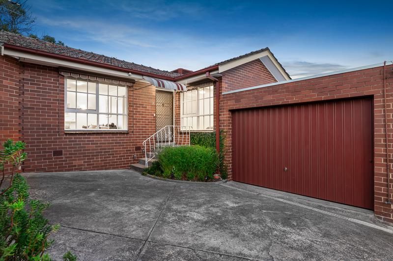 2 bedrooms Apartment / Unit / Flat in 2/12A Lincoln Drive BULLEEN VIC, 3105