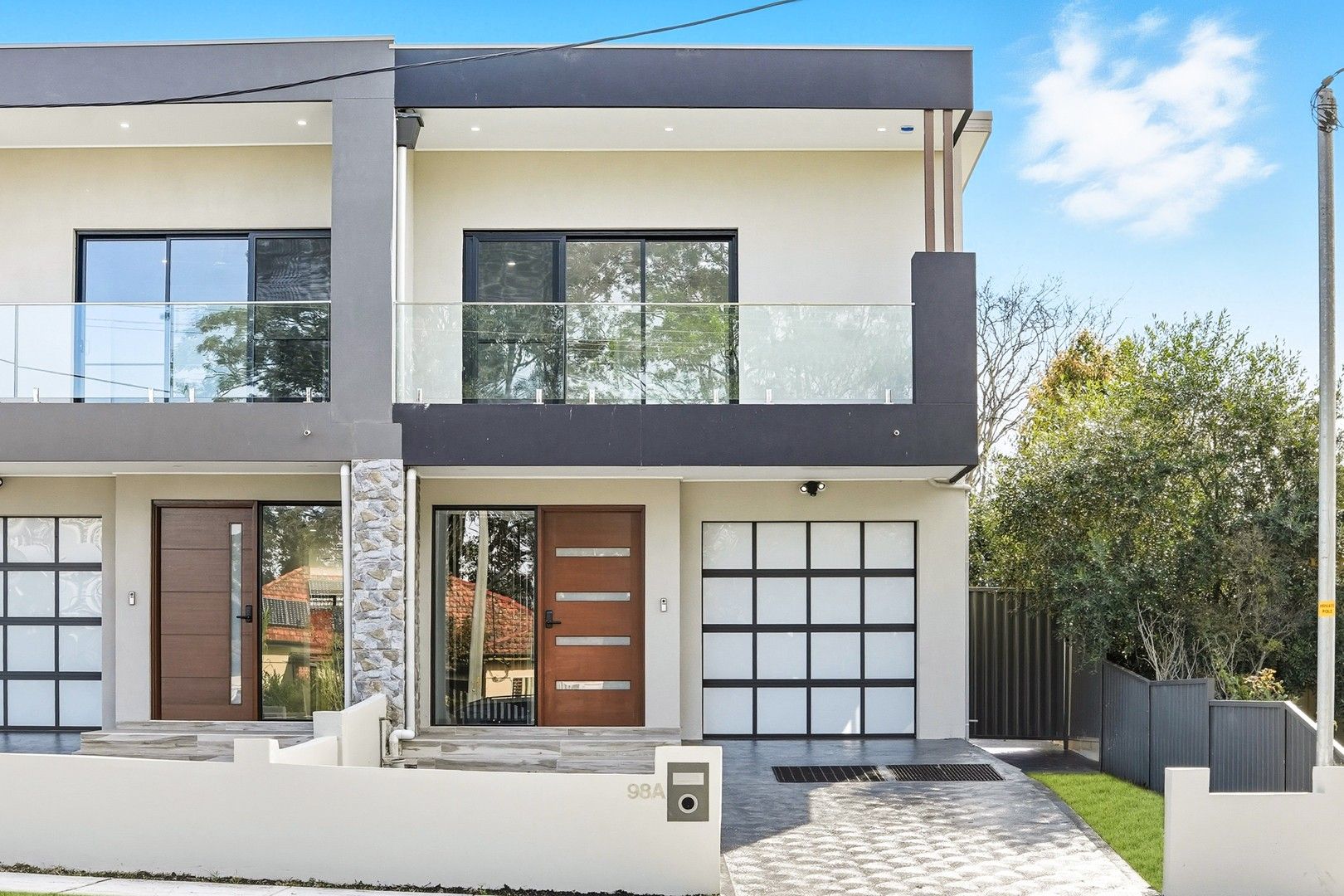 5 bedrooms House in 98A Railway Street WENTWORTHVILLE NSW, 2145